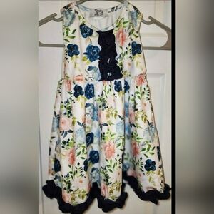 Boutique 2T Floral Dress